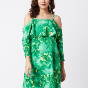 women red solid knotted top with cutout (copy)